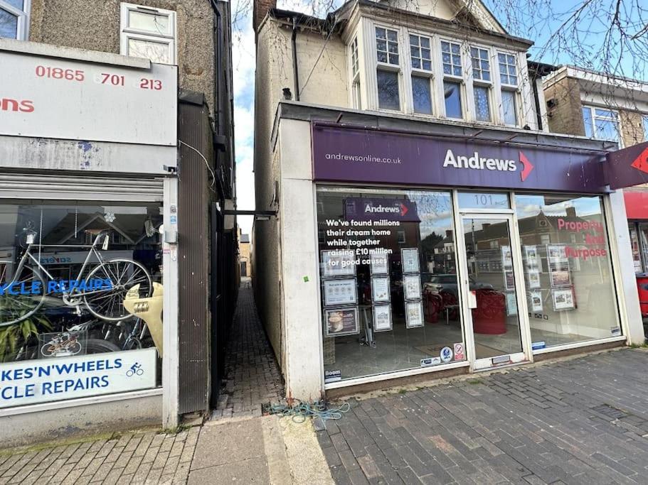 Charming New 2Br Detached House-Central Headington- Wi-Fi, Netflix, Top Location オックスフォード エクステリア 写真