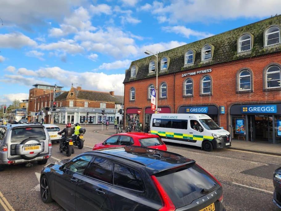 Charming New 2Br Detached House-Central Headington- Wi-Fi, Netflix, Top Location オックスフォード エクステリア 写真
