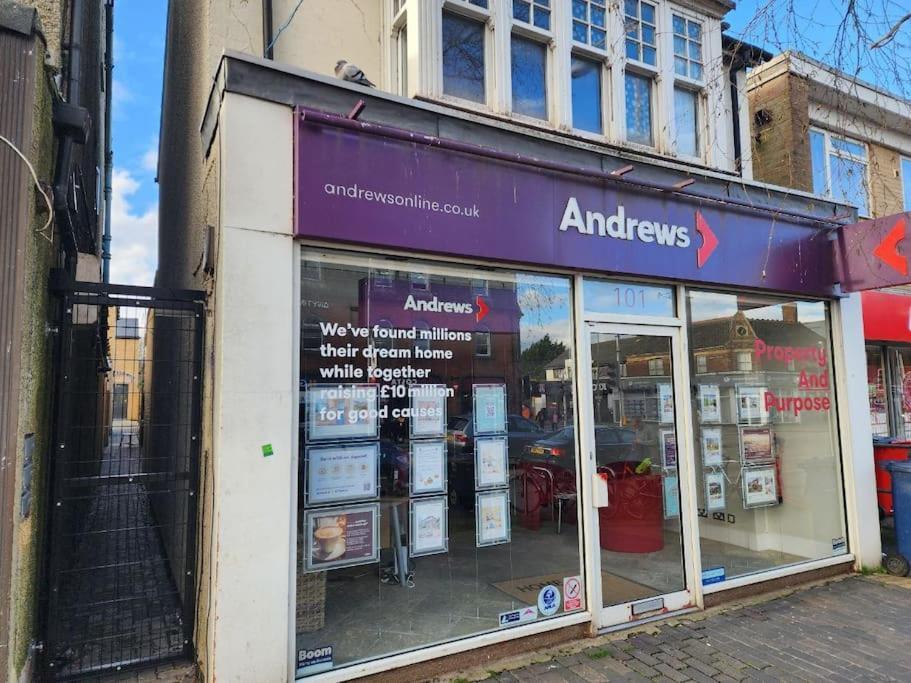 Charming New 2Br Detached House-Central Headington- Wi-Fi, Netflix, Top Location オックスフォード エクステリア 写真