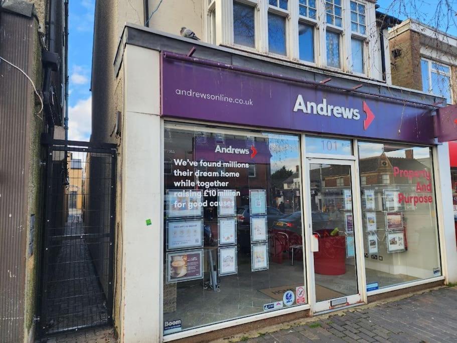 Charming New 2Br Detached House-Central Headington- Wi-Fi, Netflix, Top Location オックスフォード エクステリア 写真